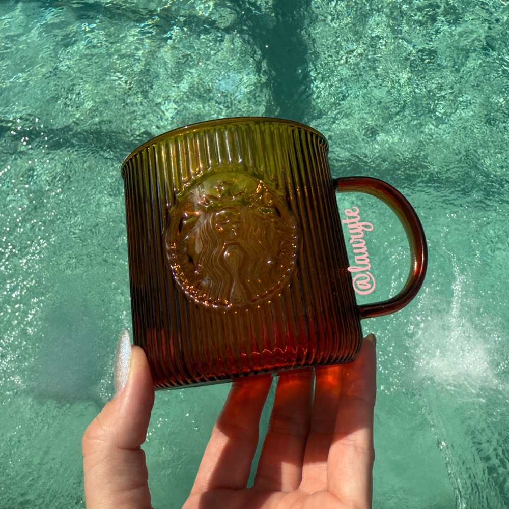 Starbucks 2025 Amber Ribbed Glass Cup - Picture 2 of 5